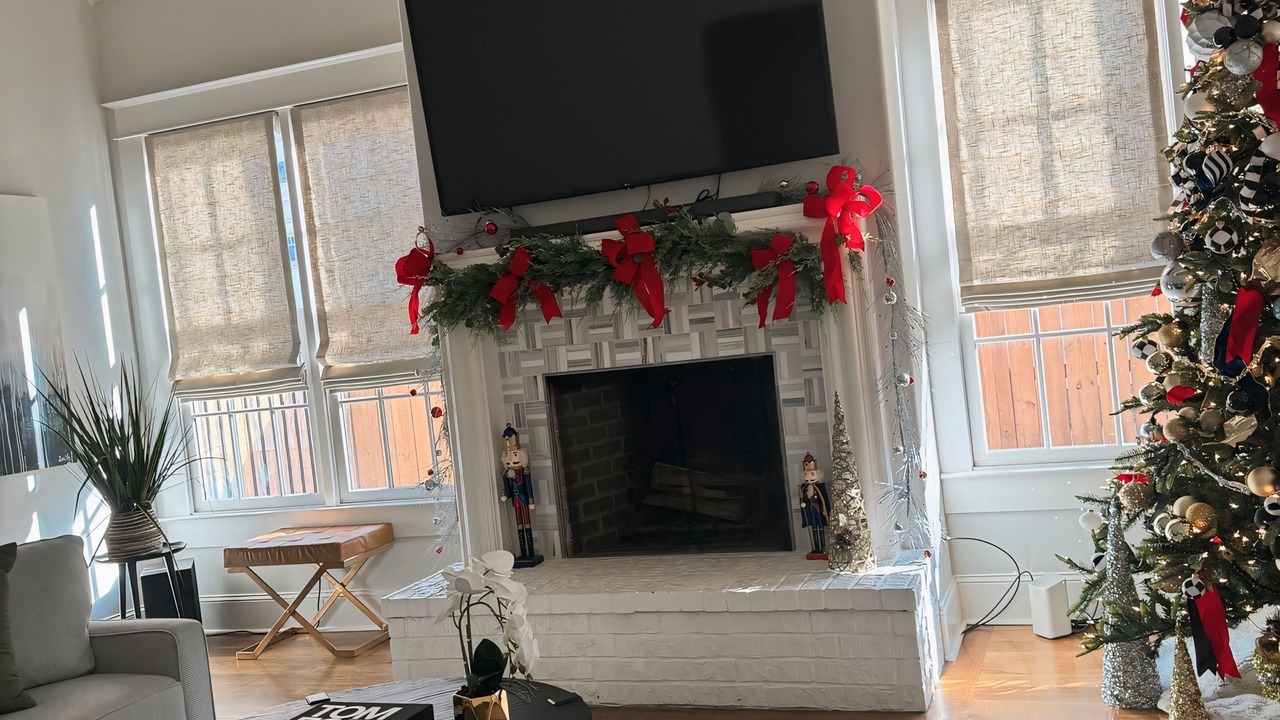 Photo of Livingroom in University District