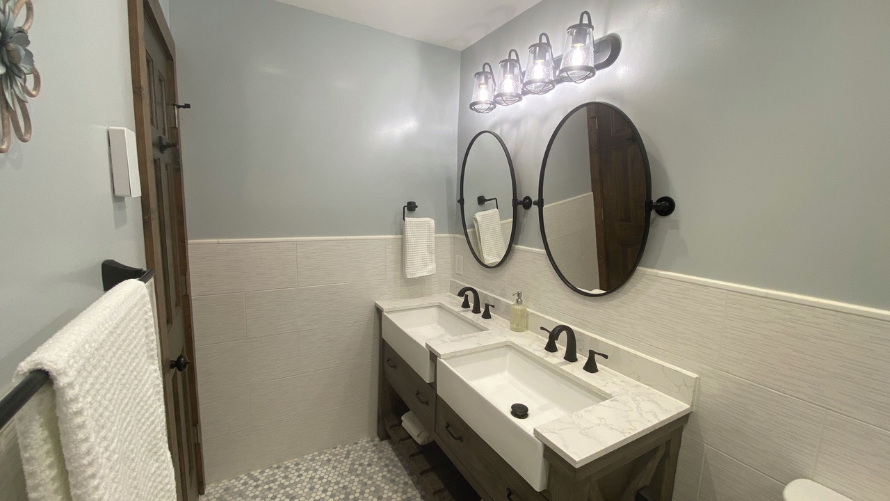 Photo of Bathroom in Rowland