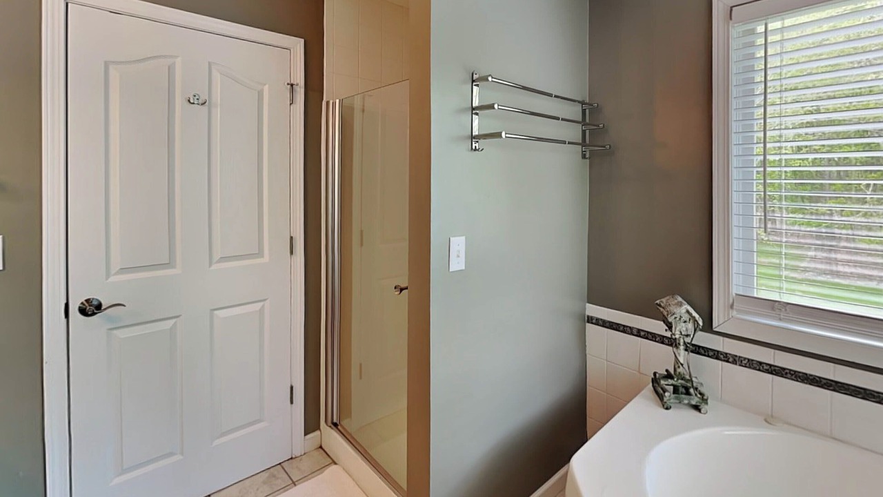 Photo of Bathroom in Mountainside