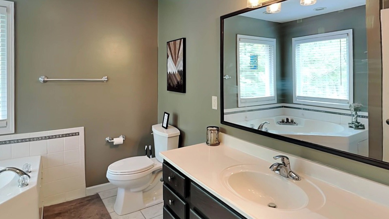 Photo of Bathroom in Mountainside