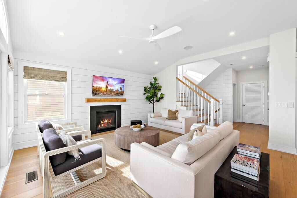 Photo of Livingroom in South Beach Haven