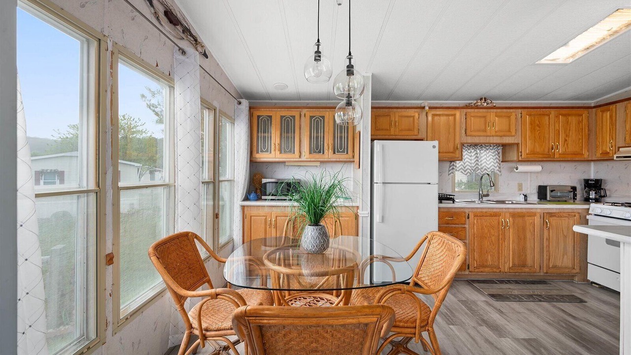 Photo of Kitchen in Assateague Pointe