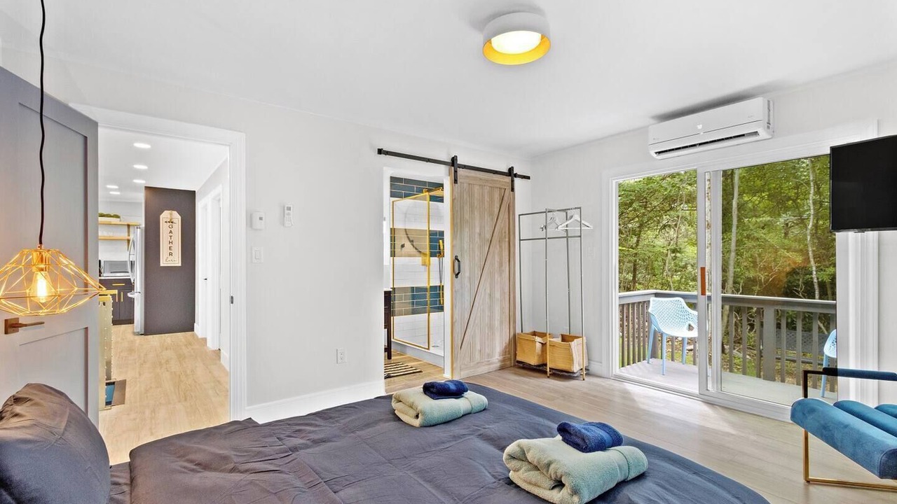 Photo of Bedroom in Long Pond