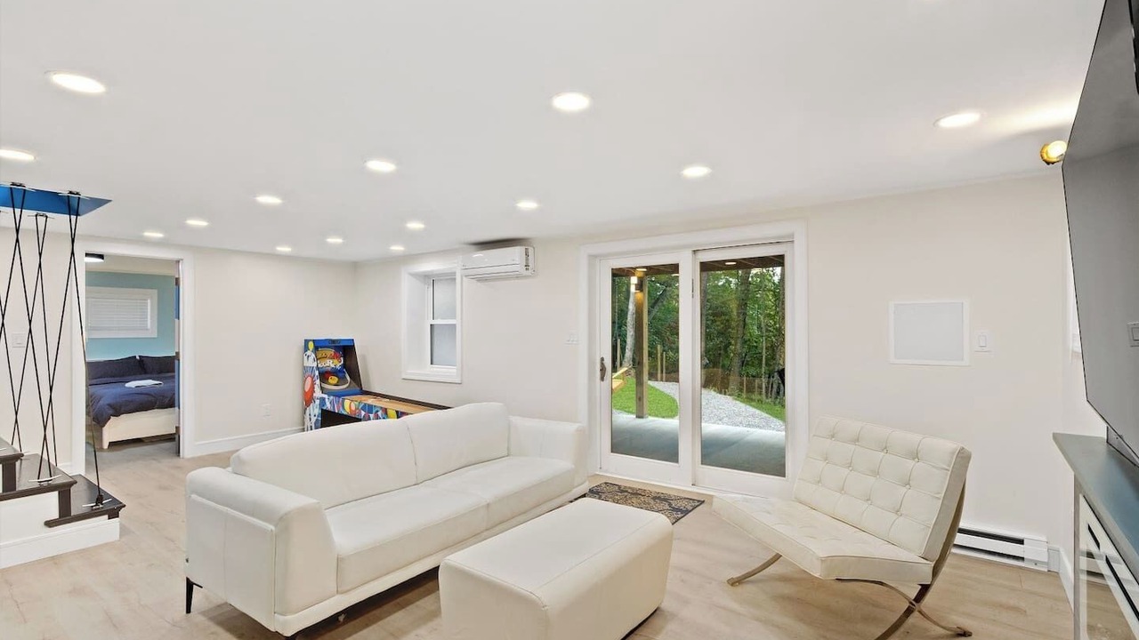 Photo of Livingroom in Long Pond