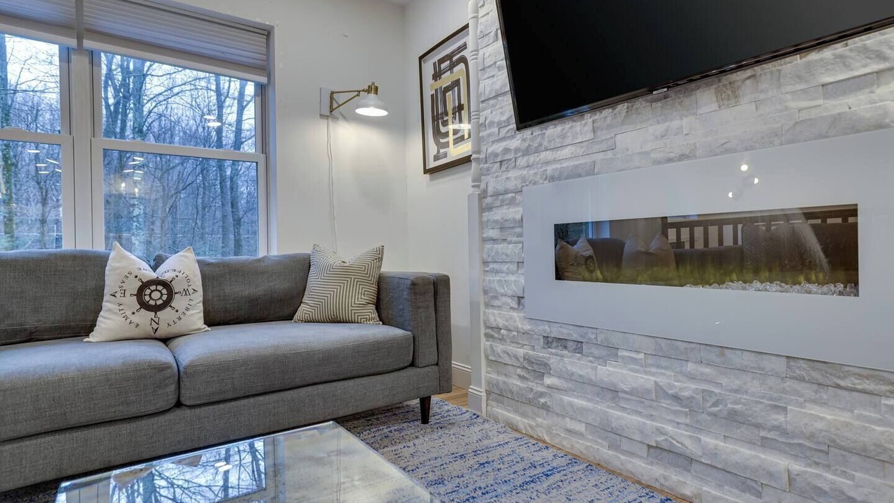 Photo of Livingroom in Long Pond