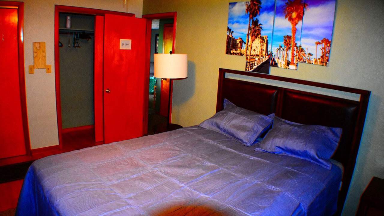 Photo of Bedroom in Grove City