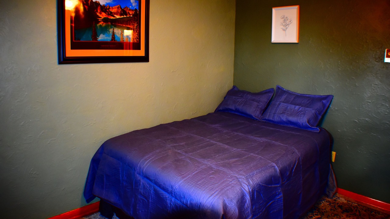 Photo of Bedroom in Grove City