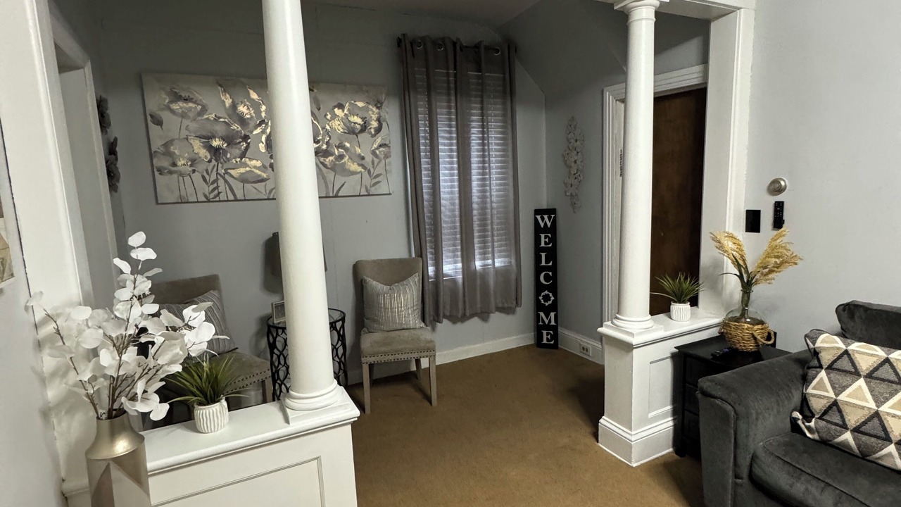 Photo of Livingroom in South Side