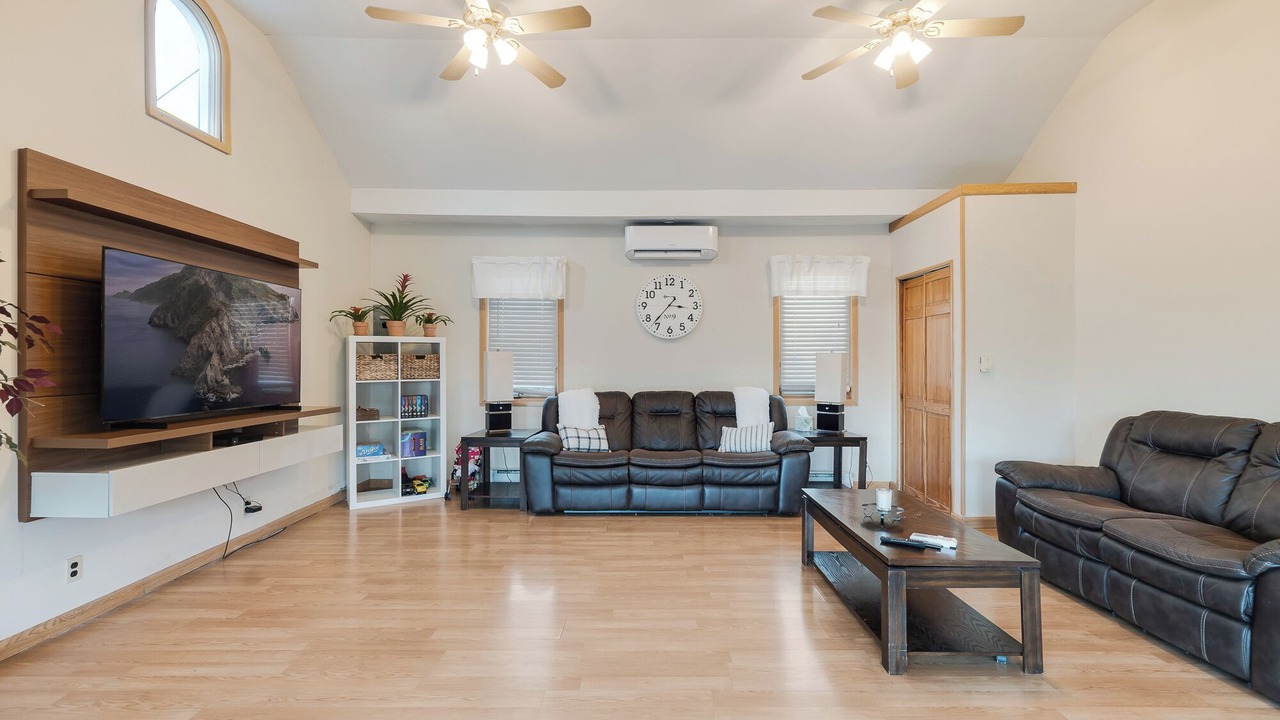 Photo of Livingroom in Monroe