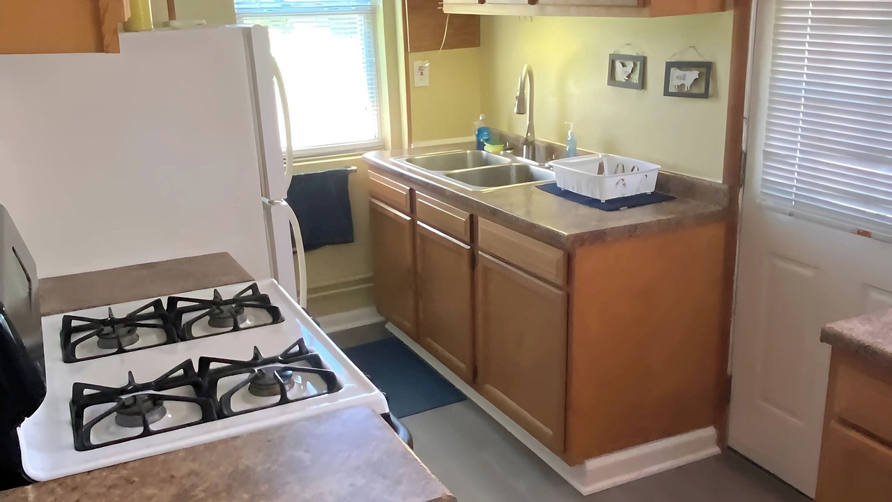 Photo of Kitchen in Conneaut Lakeshore