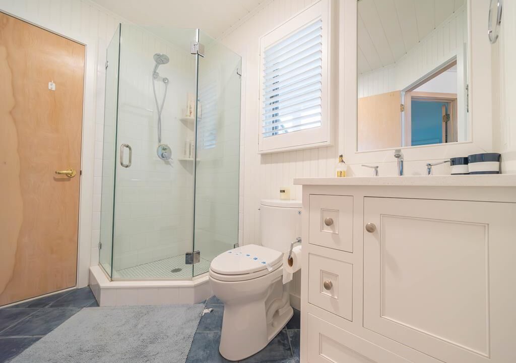 Photo of Bathroom in Avalon