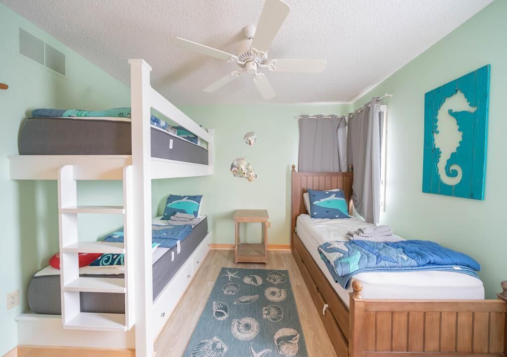 Photo of Bedroom in Avalon