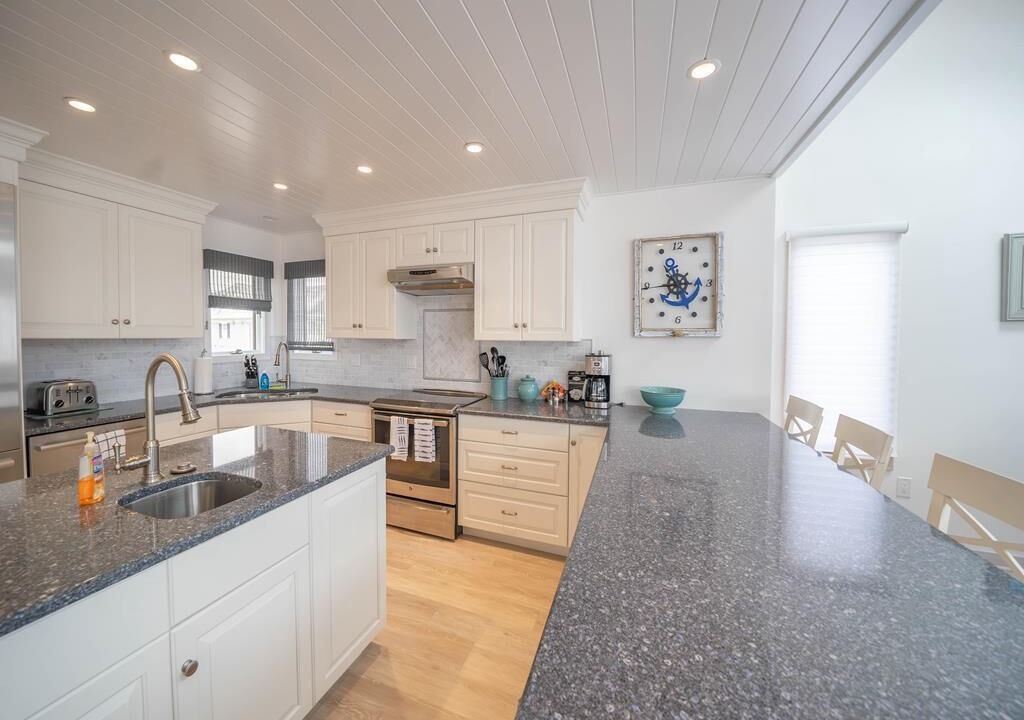 Photo of Kitchen in Avalon