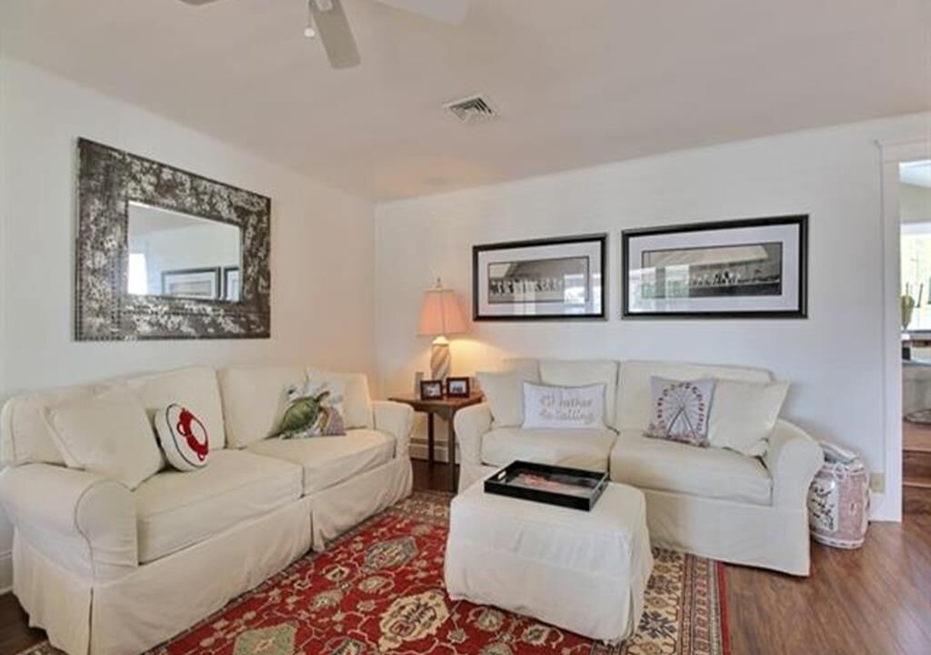 Photo of Bedroom in Avalon