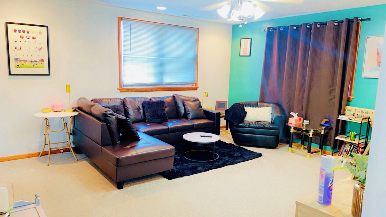 Photo of Livingroom in New Philadelphia