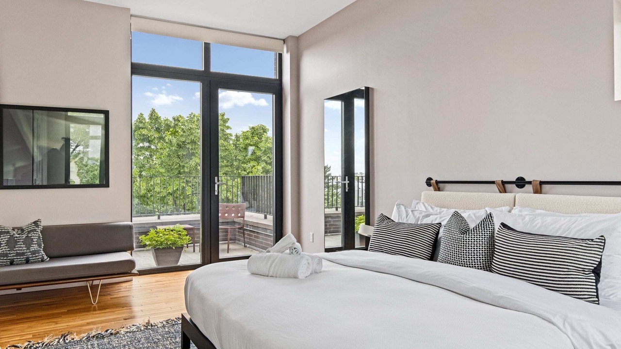 Photo of Bedroom in Greenpoint