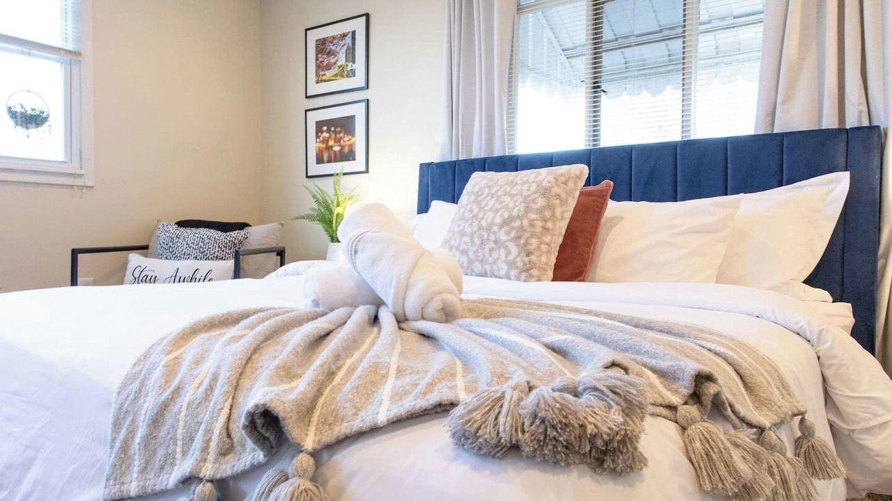 Photo of Bedroom in South Side Slopes