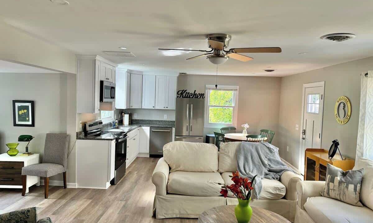 Photo of Livingroom in Selby-on-the-Bay