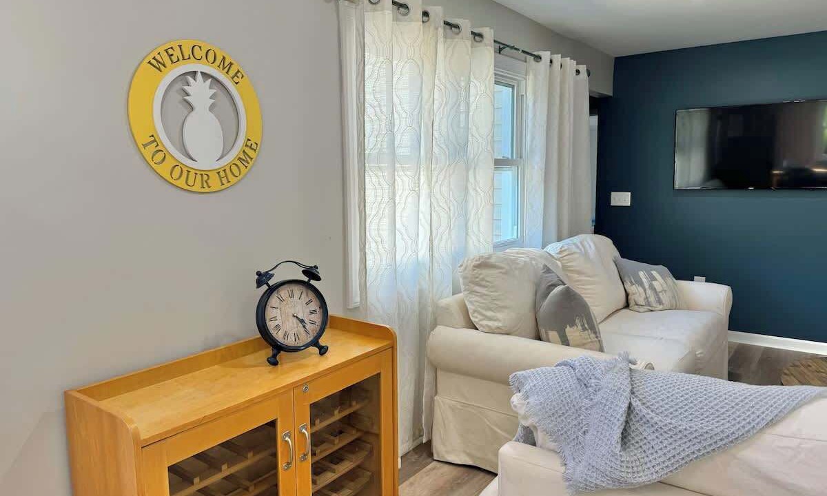 Photo of Livingroom in Selby-on-the-Bay