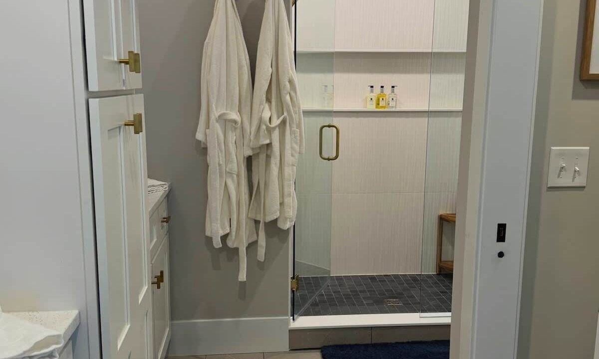 Photo of Bathroom in Mount Adams
