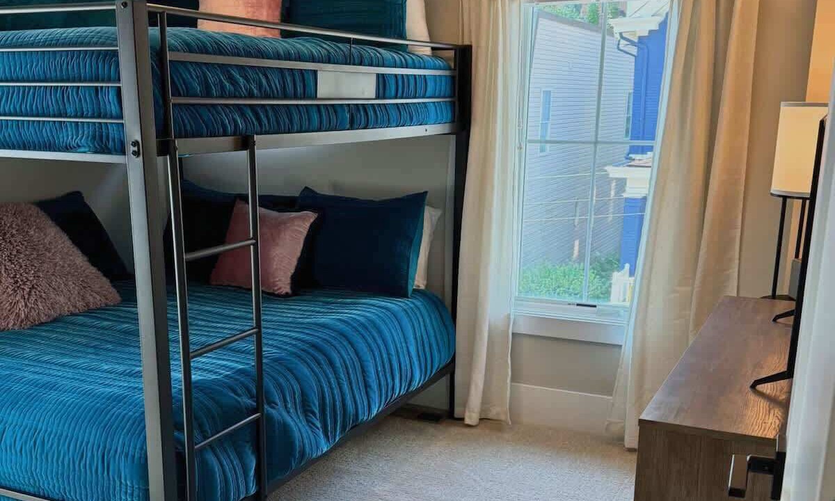 Photo of Bedroom in Mount Adams