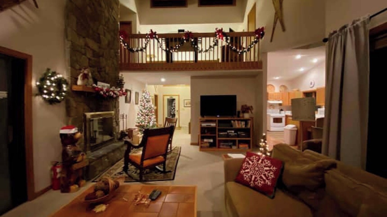 Photo of Livingroom in Old Timberline