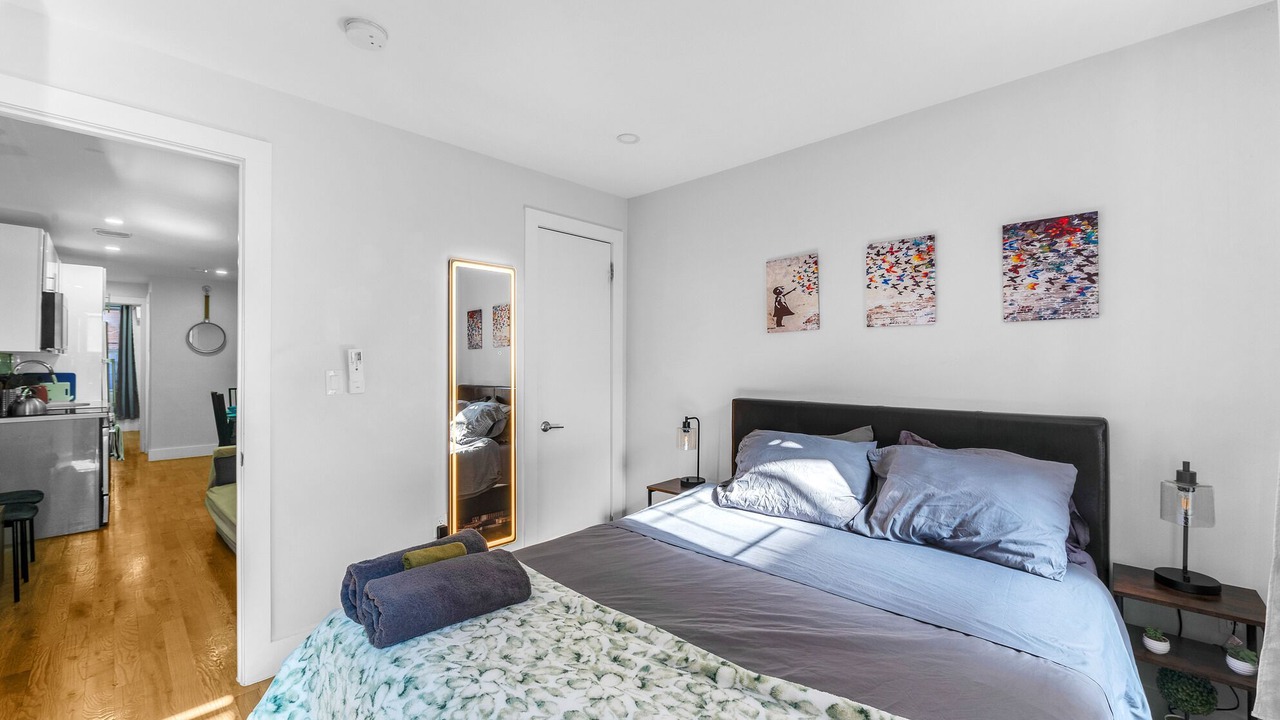 Photo of Bedroom in Chinatown