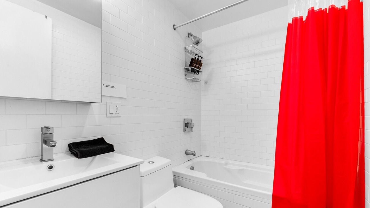 Photo of Bathroom in Chinatown