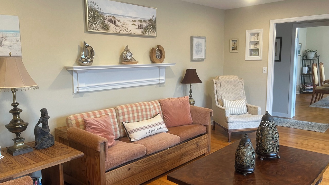 Photo of Livingroom in Belmar