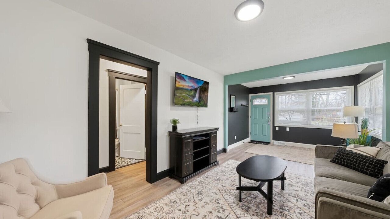 Photo of Livingroom in Westlake