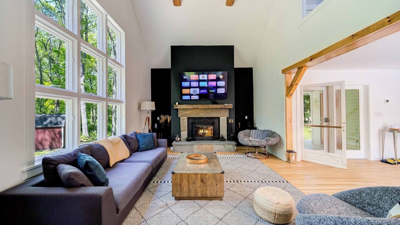 Photo of Livingroom in New Paltz