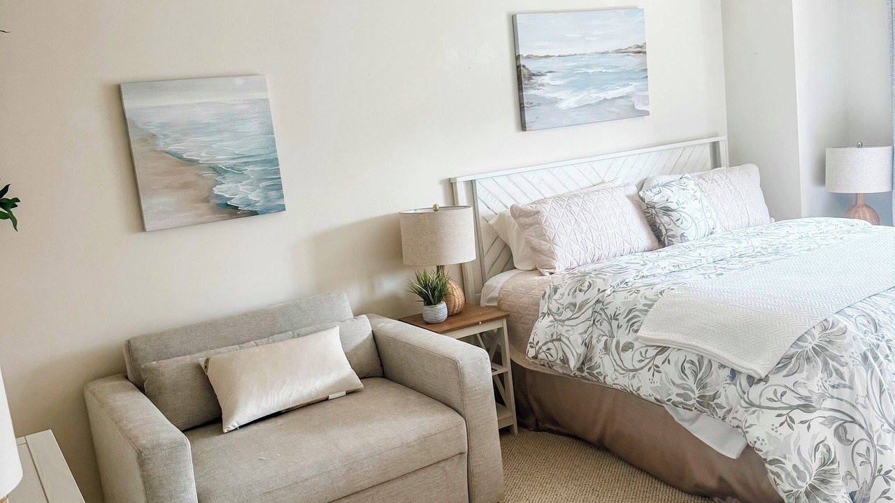 Photo of Bedroom in Normandy Beach