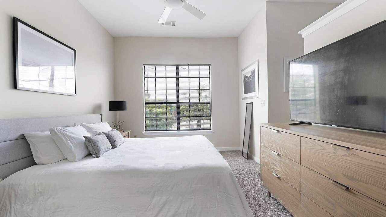 Photo of Bedroom in New Pathways
