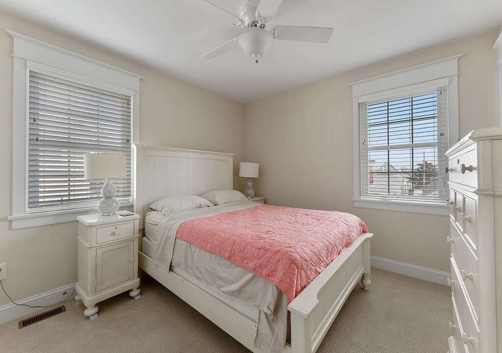 Photo of Bedroom in Avalon