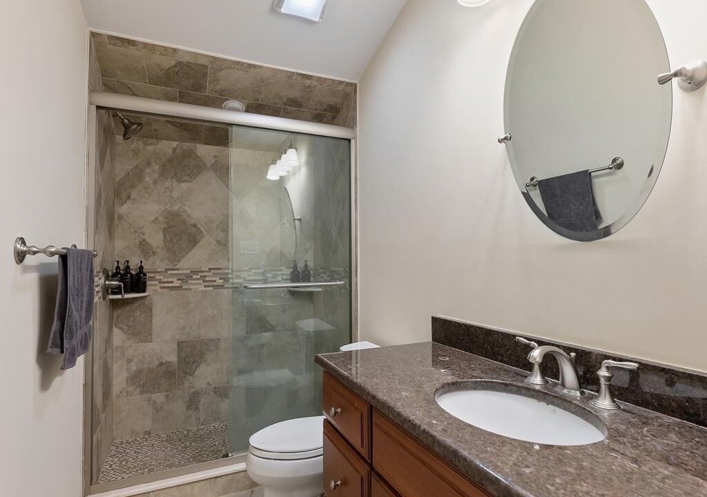 Photo of Bathroom in Avalon