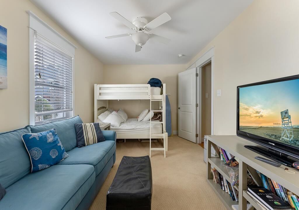 Photo of Livingroom in Avalon