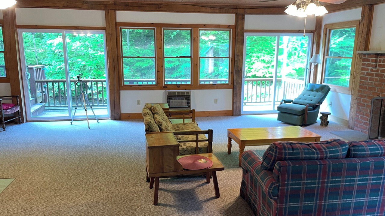 Photo of Livingroom in Cedar Run