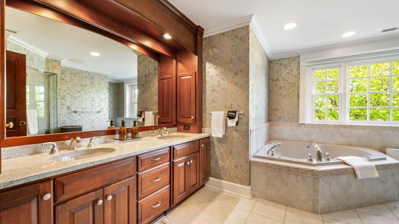 Photo of Bathroom in Uniontown