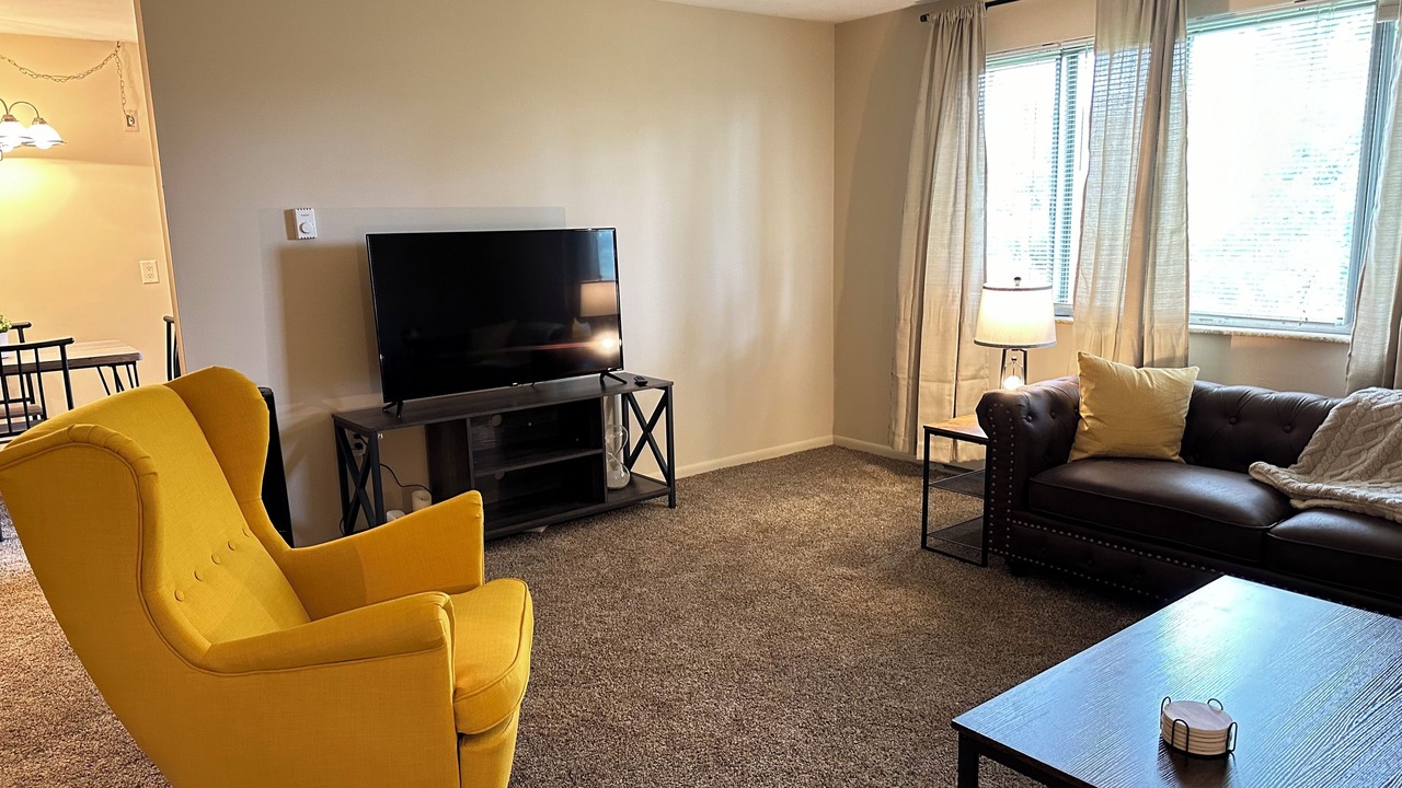 Photo of Livingroom in Massillon