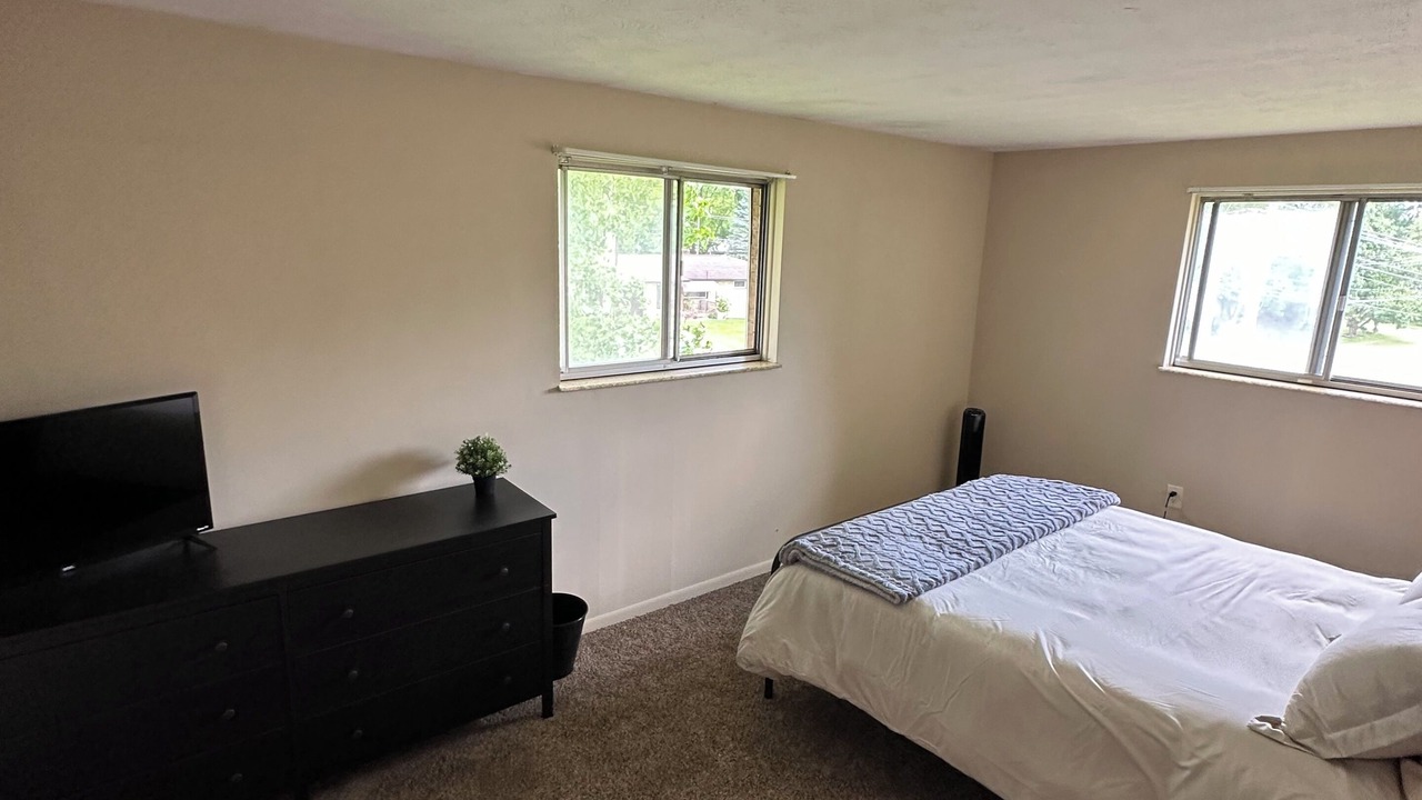 Photo of Bedroom in Massillon