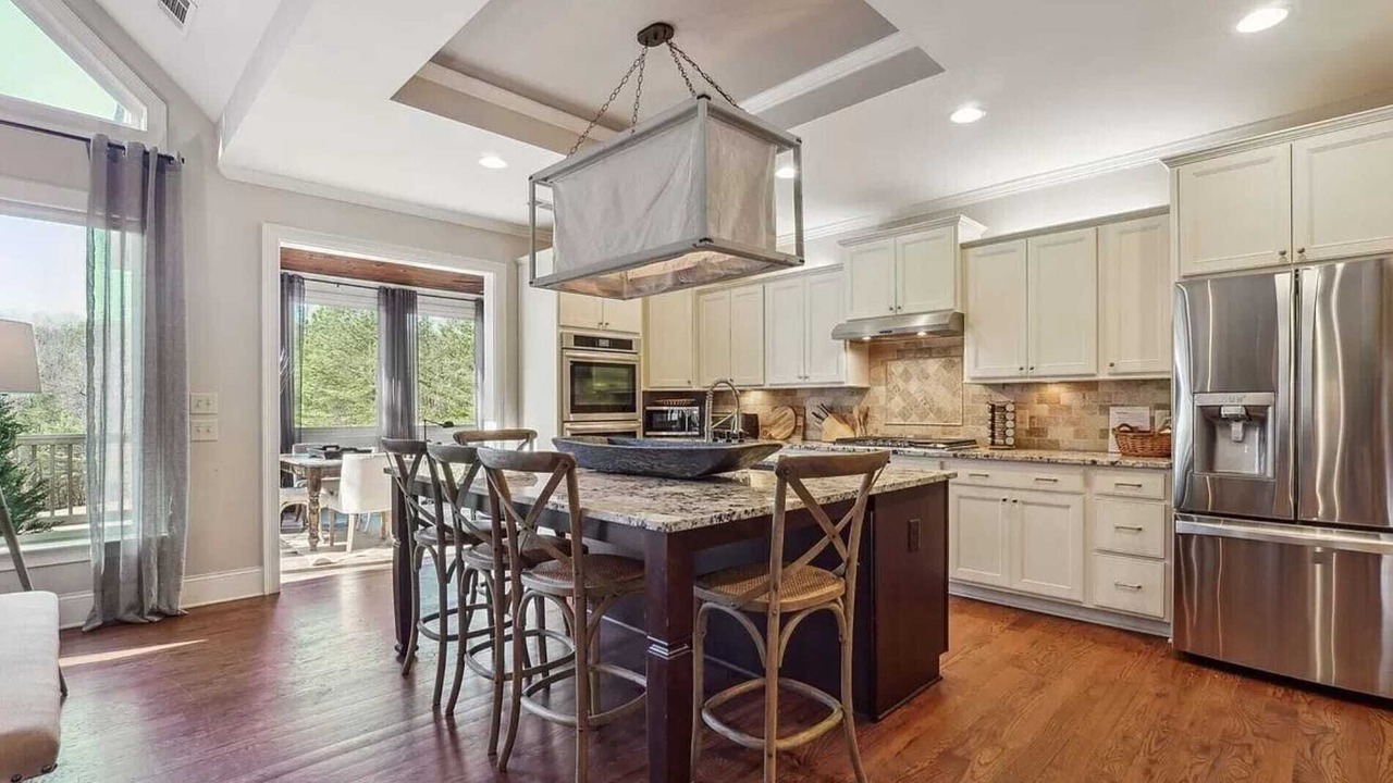 Photo of Kitchen in Big Canoe