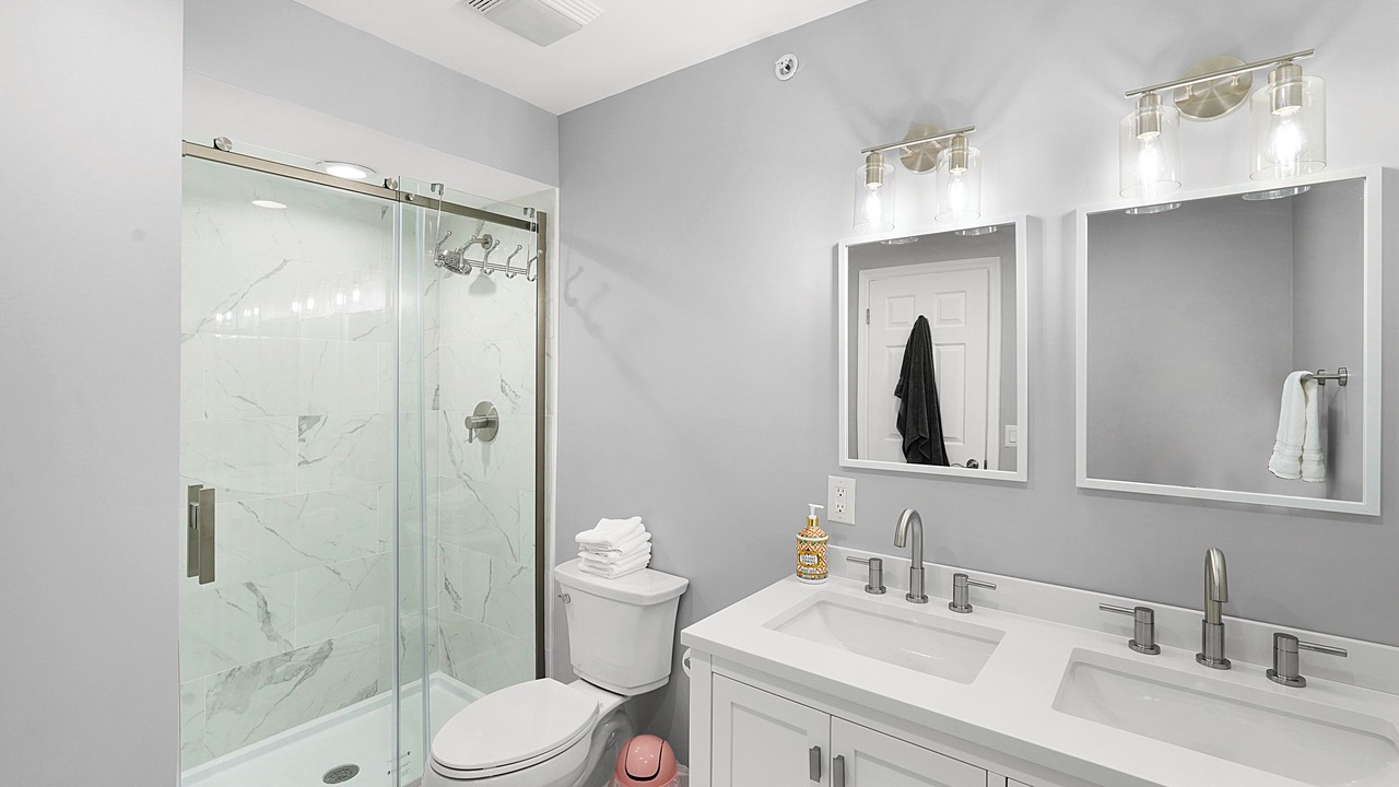 Photo of Bathroom in Ortley Beach