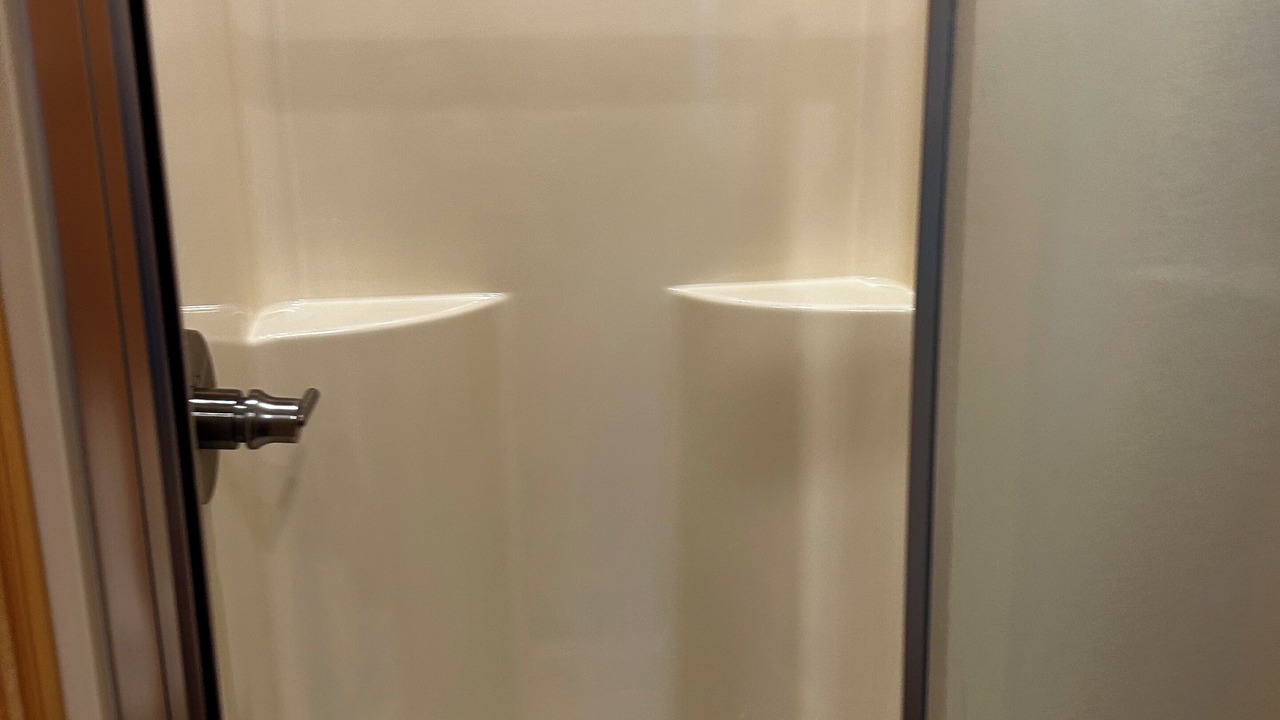 Photo of Bathroom in Byrdstown