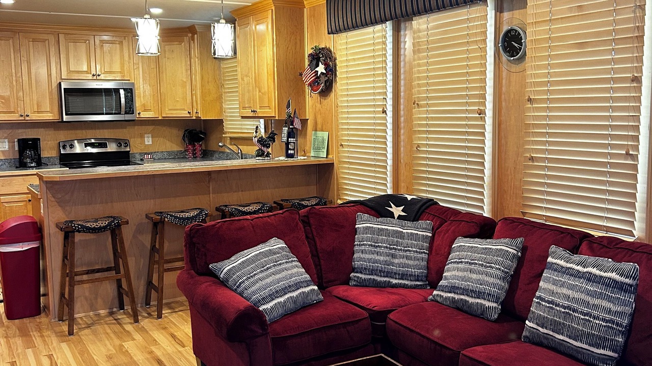 Photo of Livingroom in Byrdstown