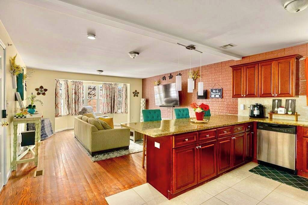 Photo of Bedroom in Newark