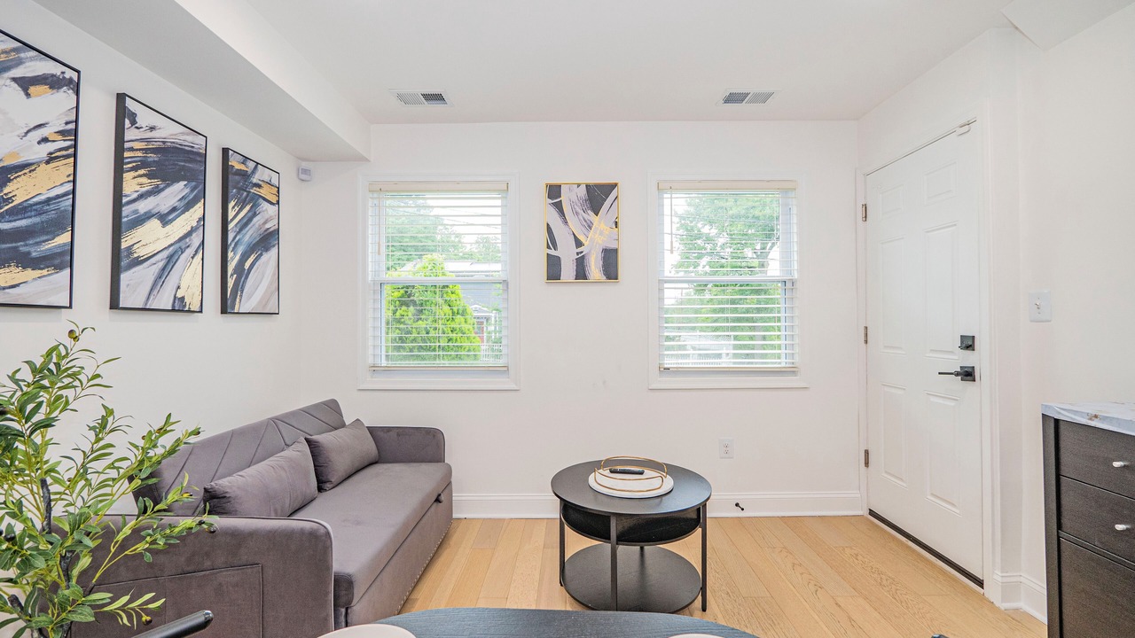 Photo of Livingroom in Fairmount Heights