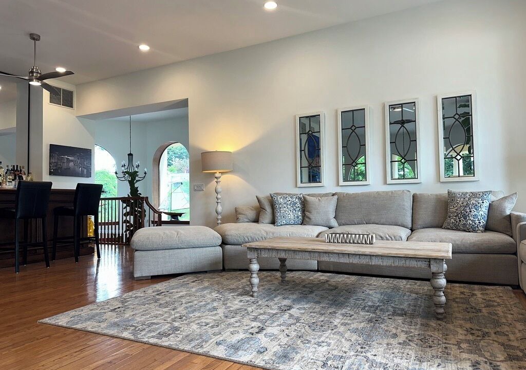 Photo of Livingroom in Verplanck