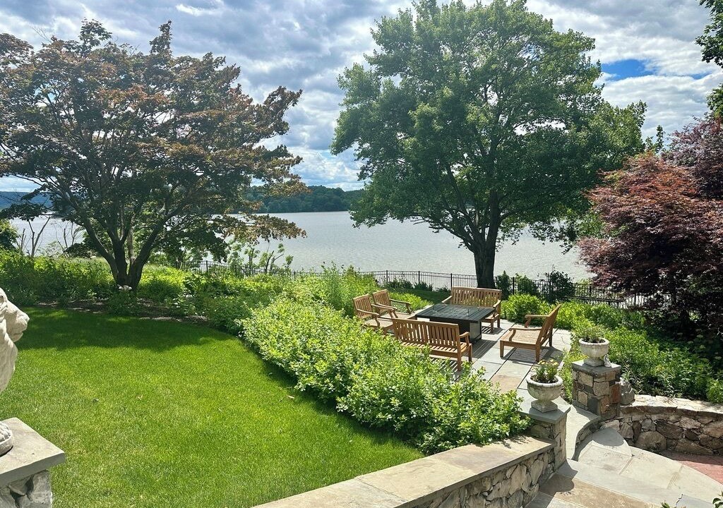 Photo of Outdoor in Verplanck