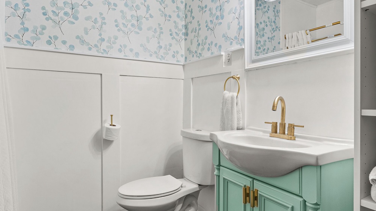 Photo of Bathroom in Joffre