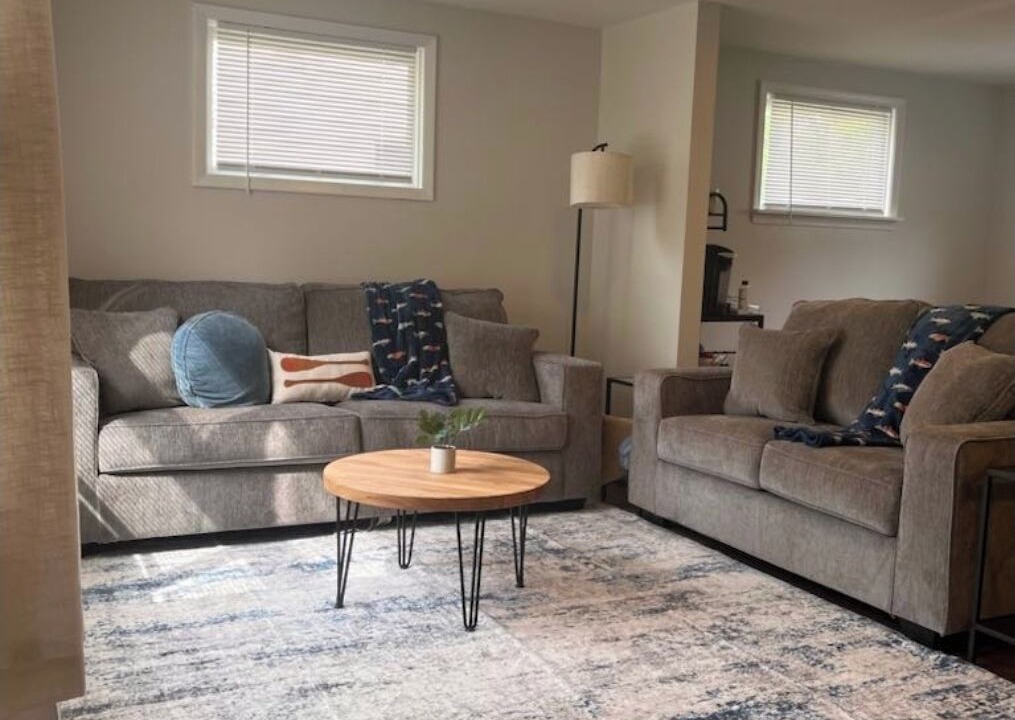 Photo of Livingroom in Lake Erie Beach